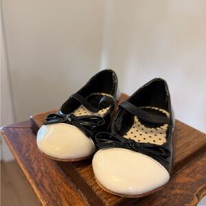 Janie and Jack Black and Cream Dress Shoes